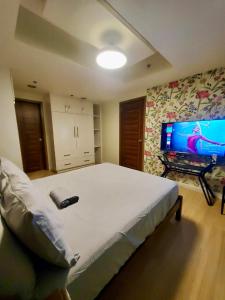 1bedroom suite 50th floor with balcony and bathtub at Horizons 101 tower 1