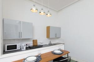 Montague House Apartments