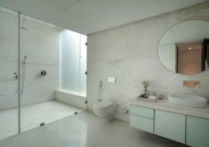 LohonoStays Villa Gomti