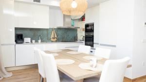 ALLONBAY prime apartment