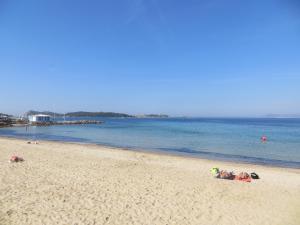 LE BRUSC studio 100 mètres plage du Cros au calme