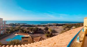 V0382 - Appart 6 couchages en front de mer dans résidence avec piscine