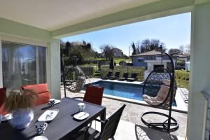 Comfortable holiday home with pool