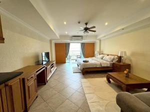 View Talay 6 Close to Central Beach