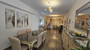 STAY Vintage Central Suite