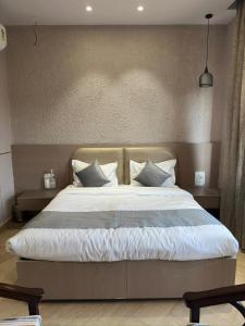 Duggar Haveli Hotel & Restaurant