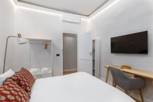 Augustus Suite Vw Duomo Apt w 3 bad 3 bat Ac