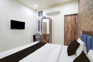 Collection O Satya Sai Square Formerly Hotel Crystal Inn