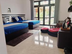 Indunil Family Residence With Pool Hiriketiya
