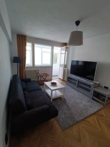 Riviera Park Retreat