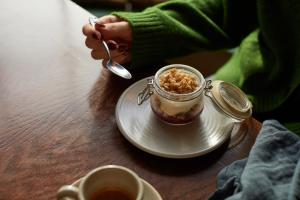 The Potters Heron - A Heartwood Inn