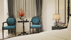 Royal Hotel - Trinh Van Bo, Nam Tu Liem