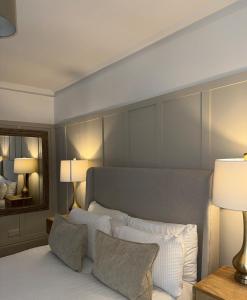 The OXTED high street studio