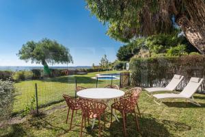 Elegant Apartment with Terrace and Pool REMS