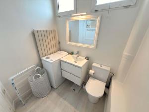 Amiral View - Great 1 Bedroom Apartment in Paris