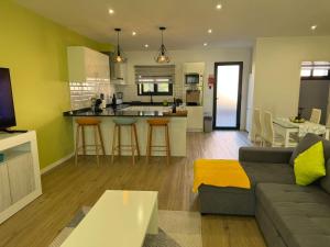 D - DELIGHTFUL Cottage