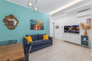 4 min to Metro - 8 min to LIN Airport - University area