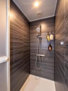 ひとあかり 東山 Hitoakari Higashiyama-A Warm and Modern Machiya Stay