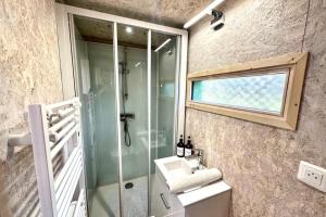 Les 1000 Ailes-Expérience Unique dans une Hutte