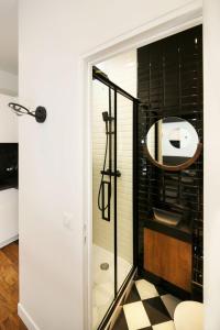 Appartement proche des celebres puces de Paris 4P