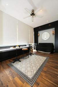 Appartement proche des celebres puces de Paris 4P