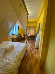 SIARGAO SURFING STAY WITH BABYNASH Homestay