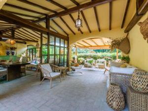 Podere la Botte, Pool, Lari