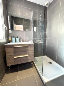 Le Lux, Moderne - Garage - Terrasse - Clim