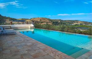 Cozy Home In Rodi Milici With Wifi