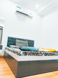 Luxury villa hotel and retro