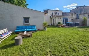 Awesome Home In Sernhac