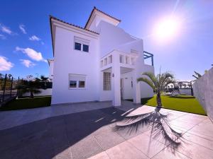 Villa 6- Pink Princess - Private Heated Pool