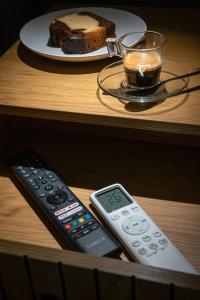 Trio190 - 2BR,Balcony, Near Acropolis and Metro