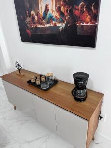 Apt 2 suites Novo 180M da Praia Completo