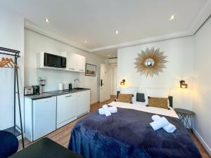 UrbanFlat 205 - Beautiful Studio in the center of Paris