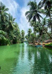 Heaven Beach AC Stay