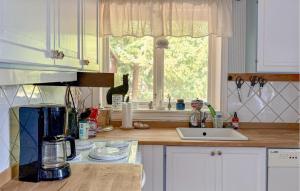 Gorgeous Home In Ålberga With House Sea View