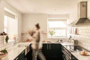 Relaxing hot tub retreat in Llangefni