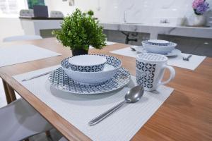 Gam-Hom Hostel เจริญนคร 305