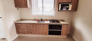 Apartamento Meia praia 3 suítes, 650m da praia