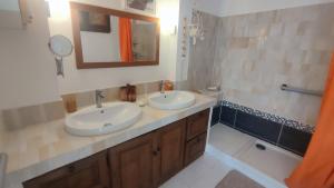 Haut de maison T3 sur Jardin - Carqueiranne