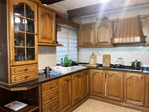 Cozy Room with Queensize bed in Historic House