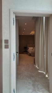 World Class 6 BDR Villa In Signature Palm