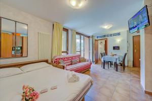 La Marmotta Campo Smith on the Ski Slopes - Happy Rentals