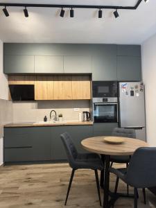 Green Apartment with Parking