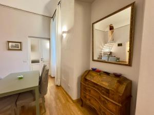 Bartolo 40 - Historic Centre Apt - ItalyWeGo img5
