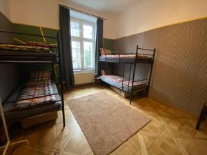 Hostel Uno-No Alkohol! Age Limit From 18 until 55!