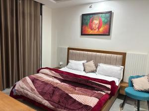 Ganga River cozy stay by The Nirvanaa blues