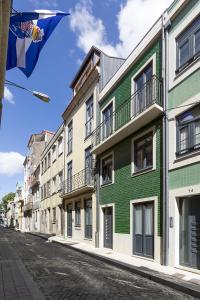 Charming City Centre Studio near Aliados - Inside Porto Apartments "Pinheiro"