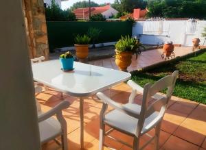 Chalet de Lujo con Piscina Privada cerca de Sevilla